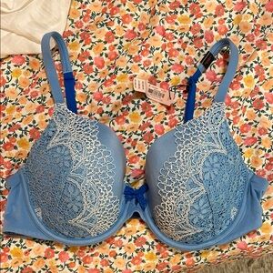 Victorias Secret NWT Blue Lace Bra